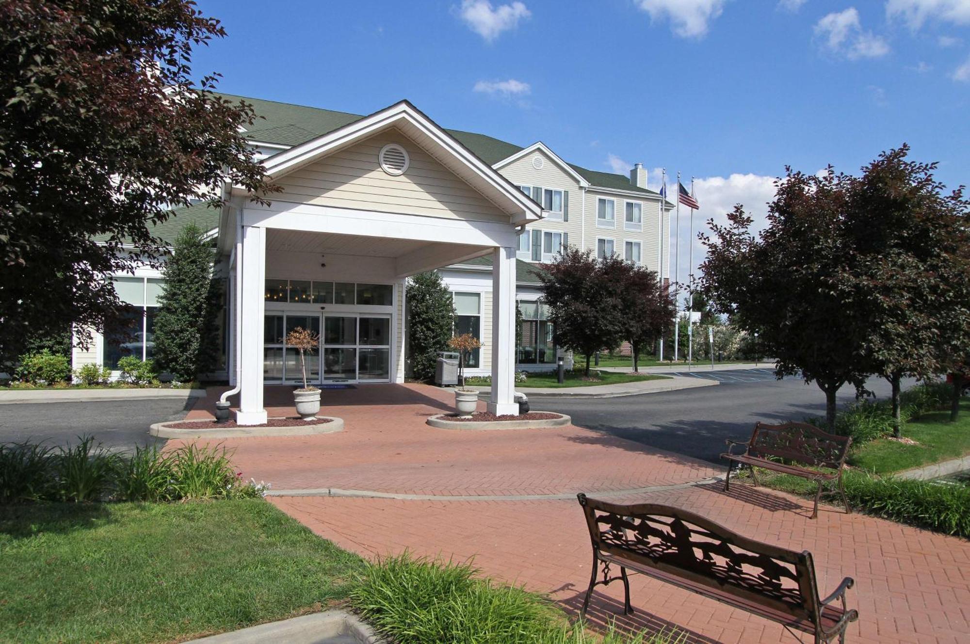 Hilton Garden Inn Westbury Eksteriør billede